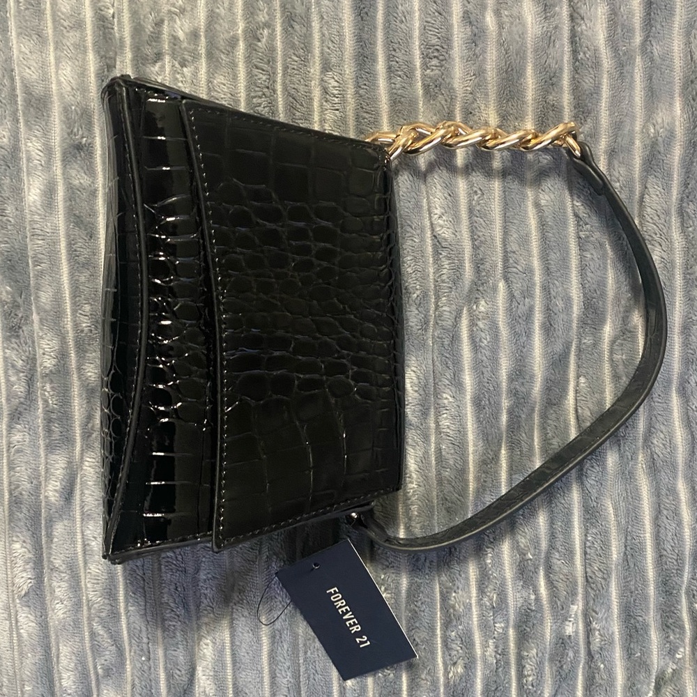 Black Leather with Gold Chain Purse - Forever 21